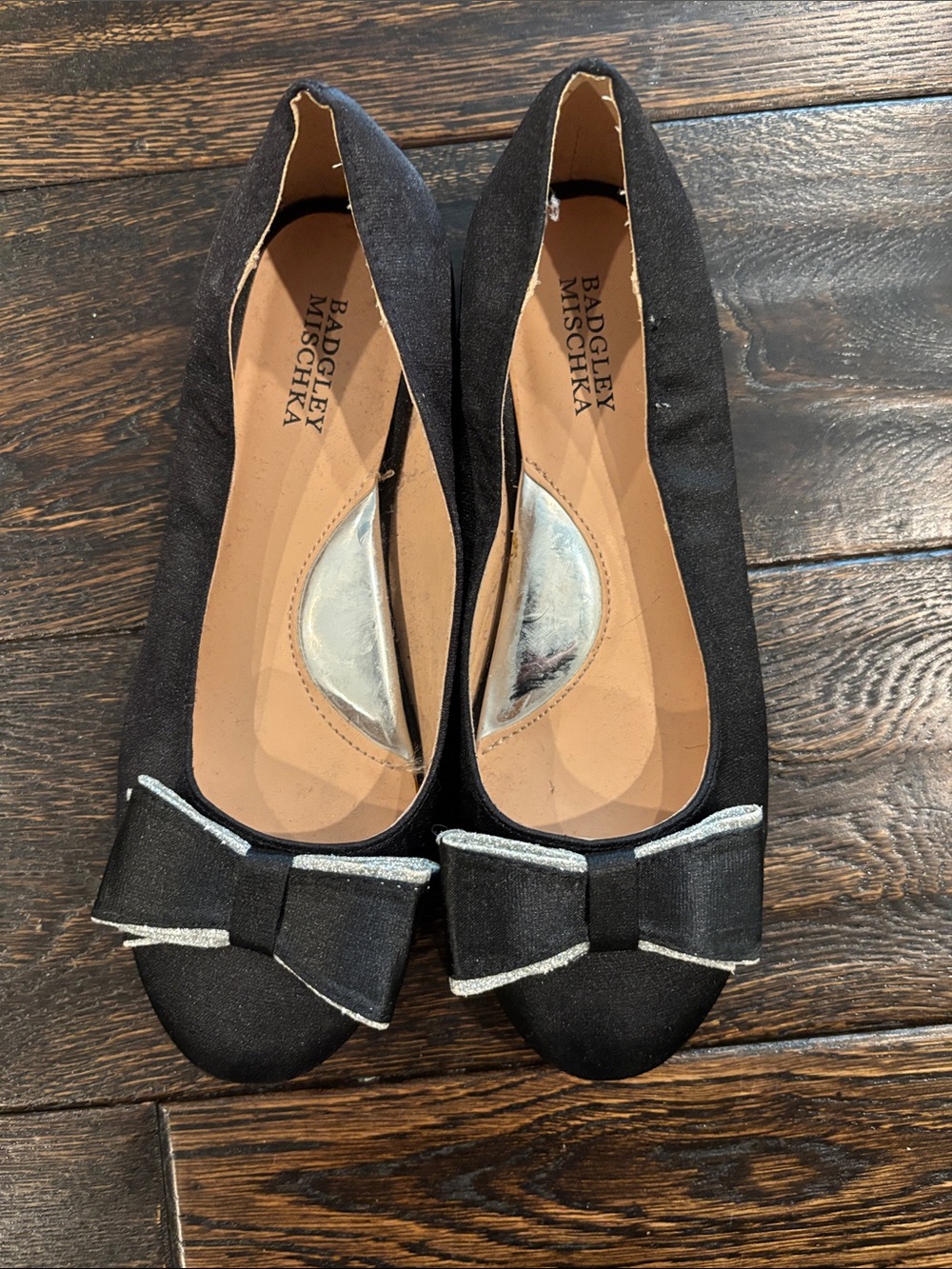 Girls Badgley Mischka black satin bow flats